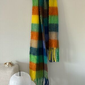 Colorful soft scarf